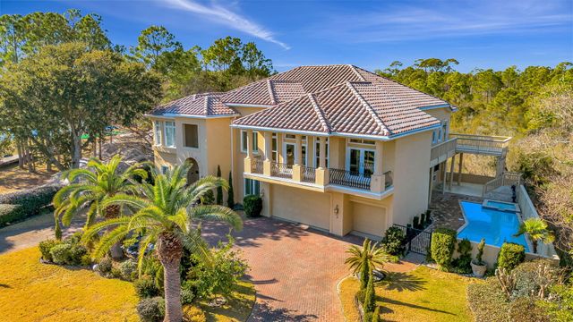 2 Colley Cove Drive, Gulf Breeze, FL 32561
