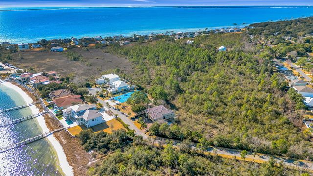 2 Colley Cove Drive, Gulf Breeze, FL 32561