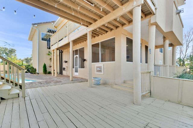 2 Colley Cove Drive, Gulf Breeze, FL 32561