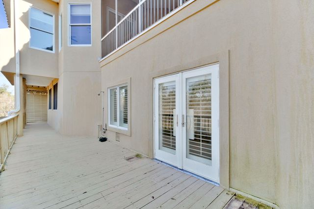 2 Colley Cove Drive, Gulf Breeze, FL 32561