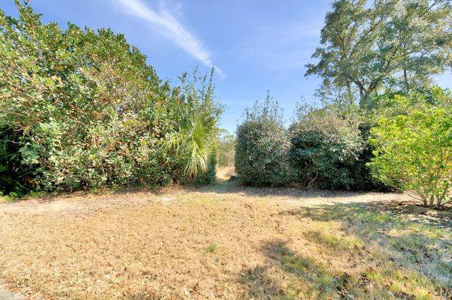 2 Colley Cove Drive, Gulf Breeze, FL 32561