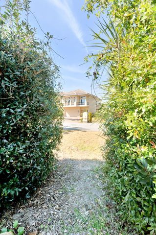 2 Colley Cove Drive, Gulf Breeze, FL 32561