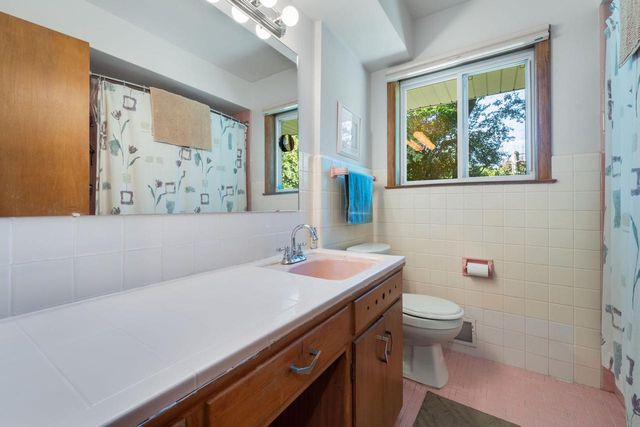 5937 N Sidney PLACE, Glendale, WI 53209