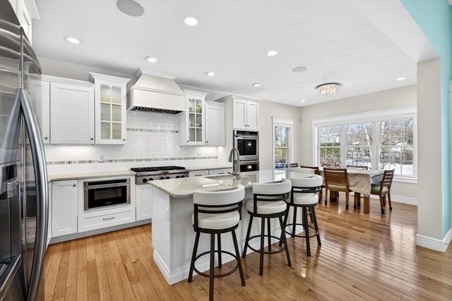 7 Del's Way, Braintree, MA 02184