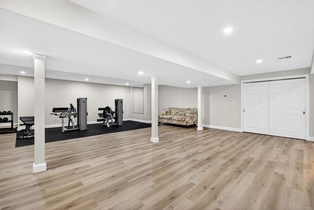 7 Del's Way, Braintree, MA 02184