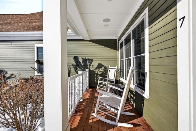 7 Del's Way, Braintree, MA 02184