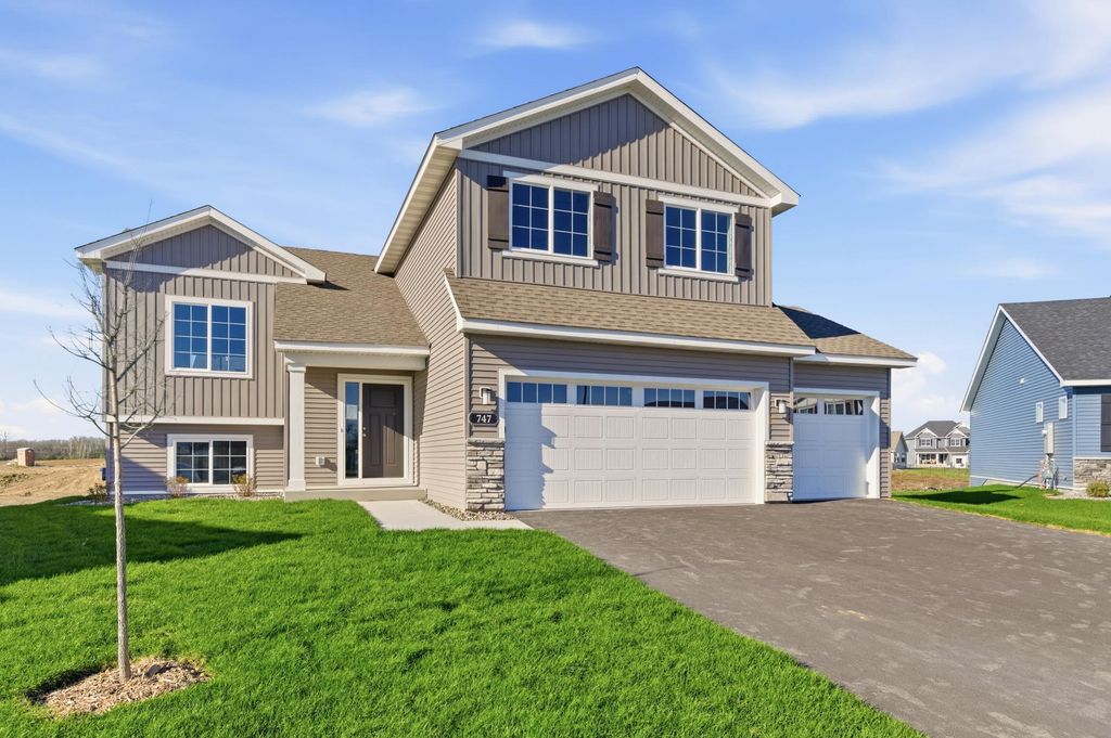 4678 89th Street NE, Monticello, MN 55362