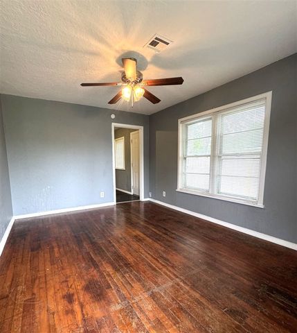 1302 NW Taft Ave, Lawton, OK 73505