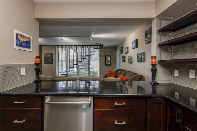 1219 Banks Street 1, Houston, TX 77006