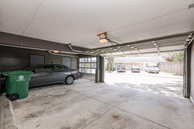 1219 Banks Street 1, Houston, TX 77006
