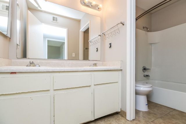 410 E 9th Avenue Apt 17, Mesa, AZ 85204