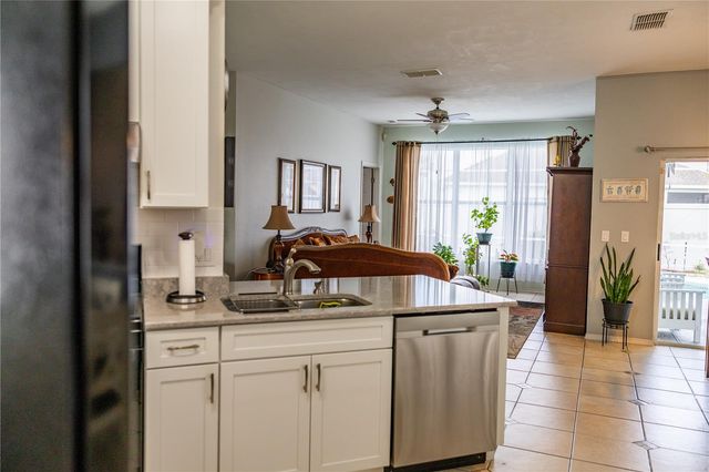 704 JAYBEE AVENUE, Davenport, FL 33897