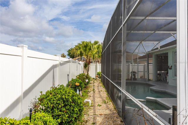 704 JAYBEE AVENUE, Davenport, FL 33897