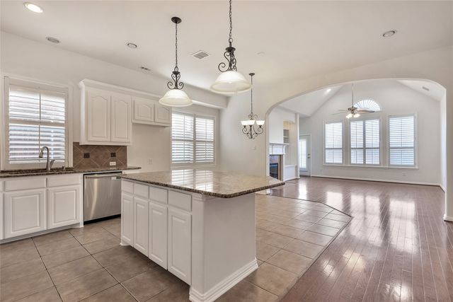 6828 Rambling Trail, Frisco, TX 75034