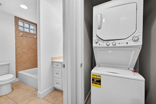 2710 Hullsmith Drive 1303, Houston, TX 77063