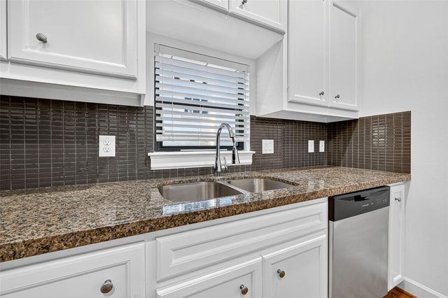 2710 Hullsmith Drive 1303, Houston, TX 77063