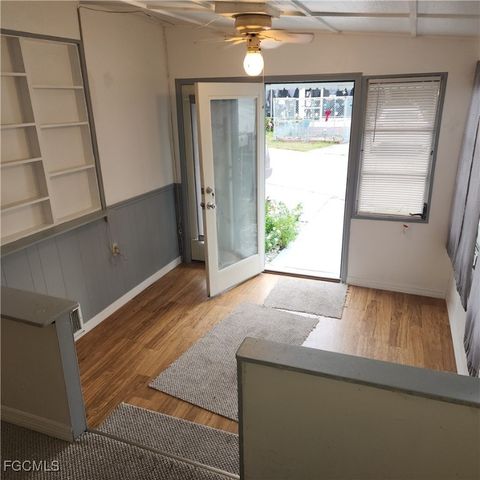 110 Gaslight AVE, North Fort Myers, FL 33917