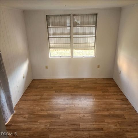 110 Gaslight AVE, North Fort Myers, FL 33917