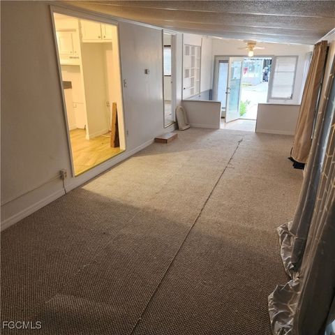 110 Gaslight AVE, North Fort Myers, FL 33917