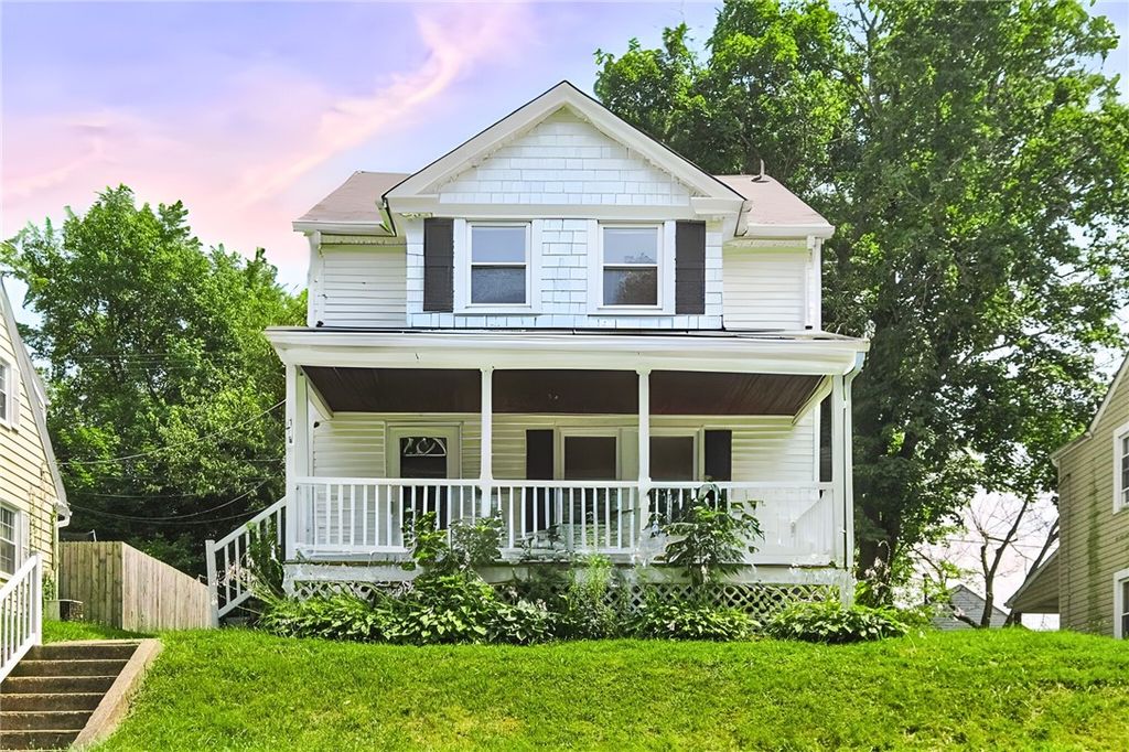 1721 Boundary St, Aliquippa, PA 15001