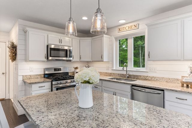 36 Waterford Circle, Dighton, MA 02715