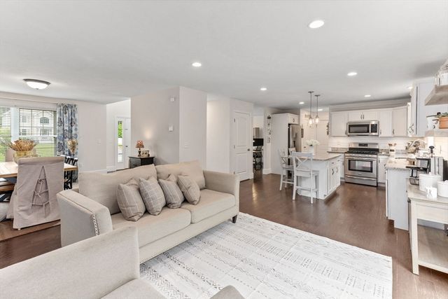 36 Waterford Circle, Dighton, MA 02715