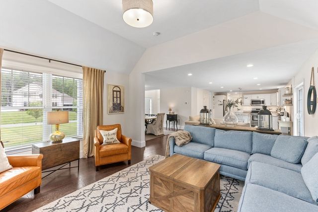 36 Waterford Circle, Dighton, MA 02715