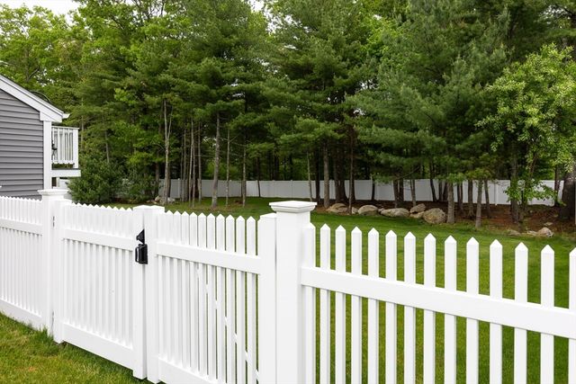 36 Waterford Circle, Dighton, MA 02715