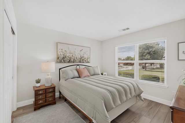 12001 Lockhart Court, Denton, TX 76207