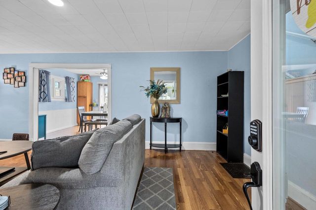 726 W SUMMER STREET, Appleton, WI 54914