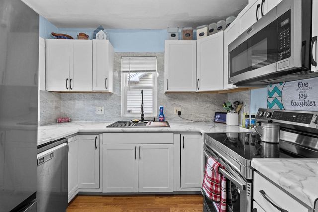 726 W SUMMER STREET, Appleton, WI 54914