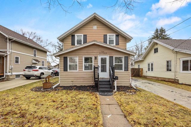 726 W SUMMER STREET, Appleton, WI 54914