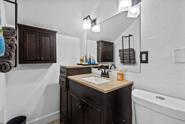 726 W SUMMER STREET, Appleton, WI 54914