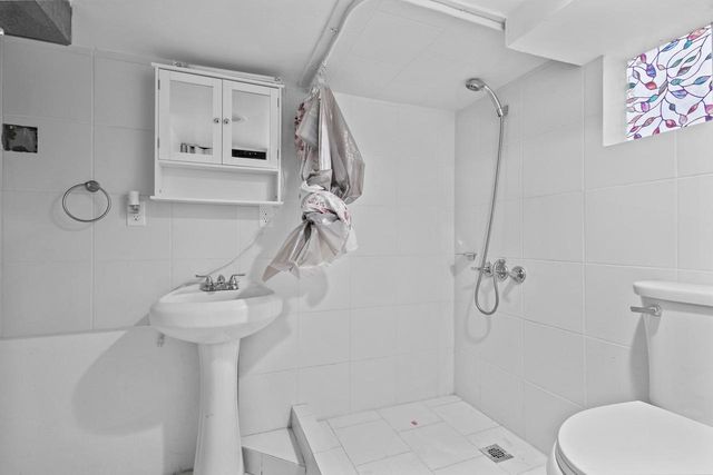 726 W SUMMER STREET, Appleton, WI 54914