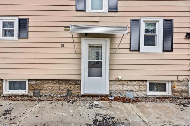 726 W SUMMER STREET, Appleton, WI 54914