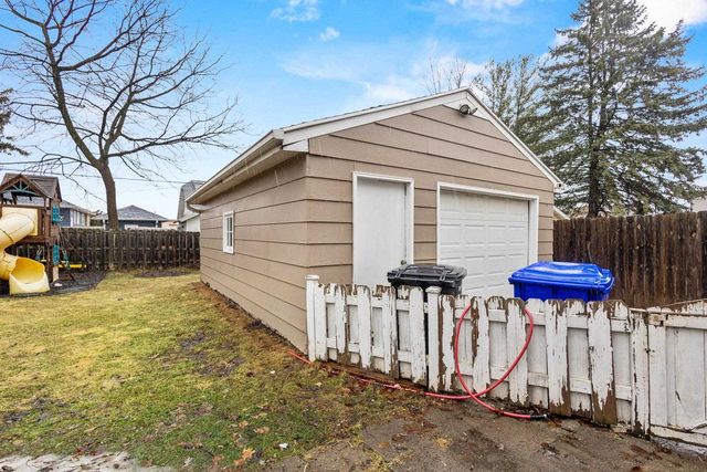 726 W SUMMER STREET, Appleton, WI 54914