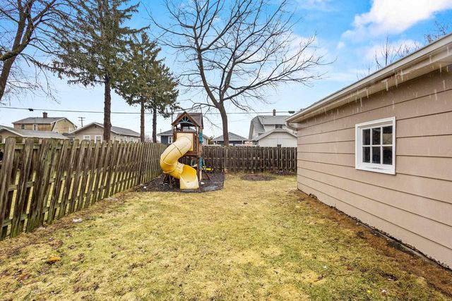 726 W SUMMER STREET, Appleton, WI 54914