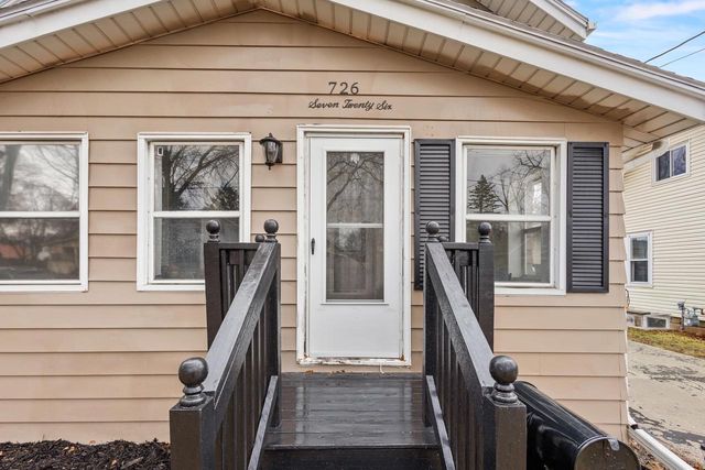 726 W SUMMER STREET, Appleton, WI 54914