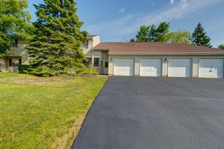 556 E Shagbark Lane C, Streamwood, IL 60107