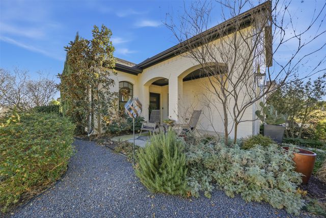 637 Prairie Avenue, Aledo, TX 76008