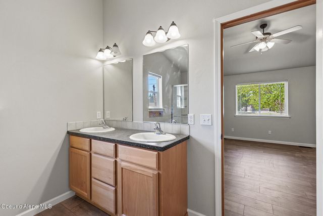 2127 E WAGON TRL, Post Falls, ID 83854