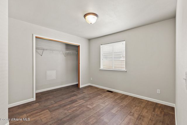 2127 E WAGON TRL, Post Falls, ID 83854