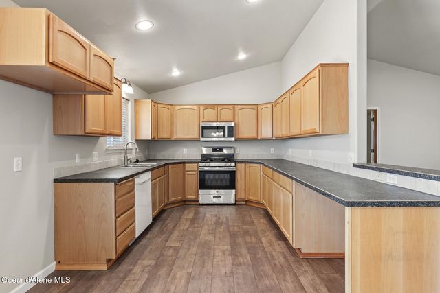 2127 E WAGON TRL, Post Falls, ID 83854