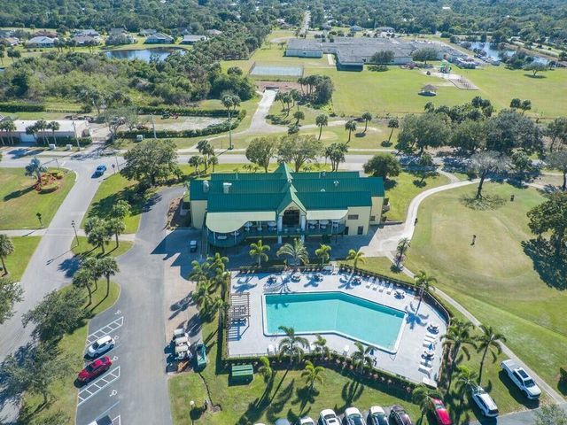 4310 Gator Trace Circle, Fort Pierce, FL 34982