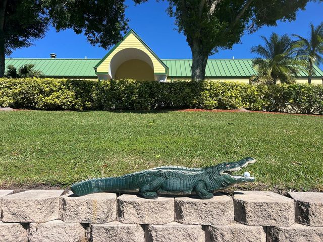 4310 Gator Trace Circle, Fort Pierce, FL 34982