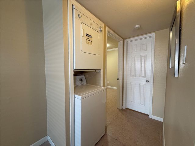 2250 Bering Drive 53, Houston, TX 77057