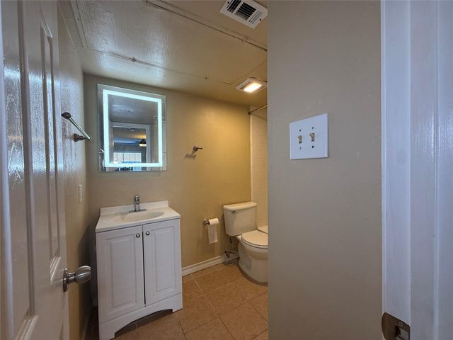 2250 Bering Drive 53, Houston, TX 77057