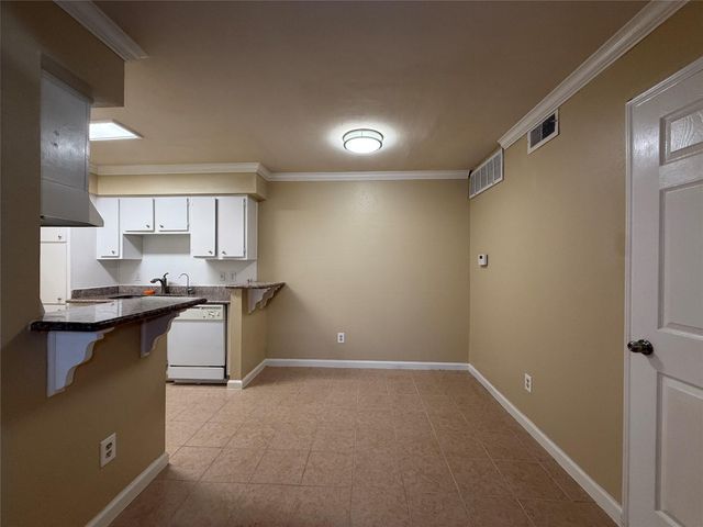 2250 Bering Drive 53, Houston, TX 77057