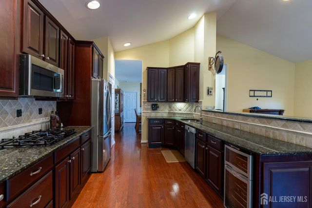 130 Orleans Road, Monroe, NJ 08831