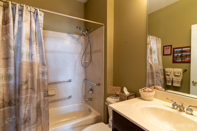 130 Orleans Road, Monroe, NJ 08831